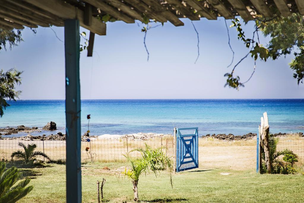 Mera Beachfront House - Falászarna Szoba fotó