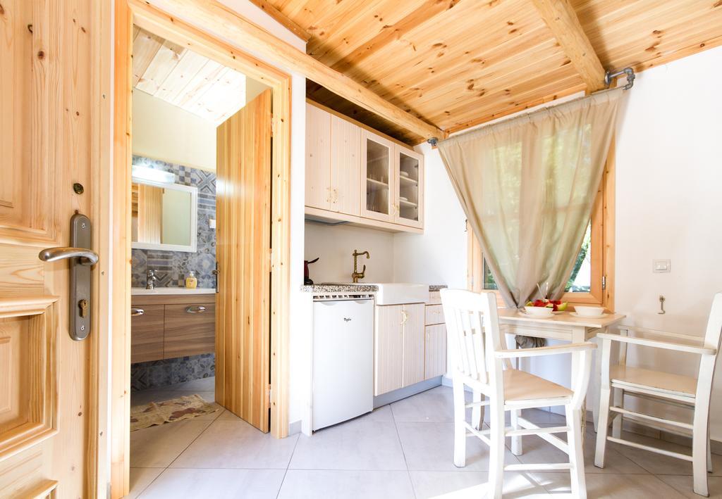 Mera Beachfront House - Falászarna Kültér fotó